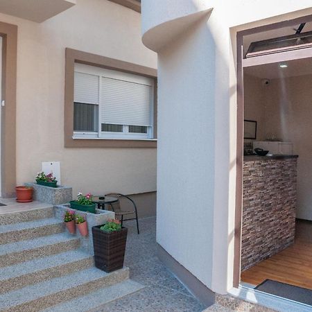 Villa Prestige โมสตาร์ ภายนอก รูปภาพ