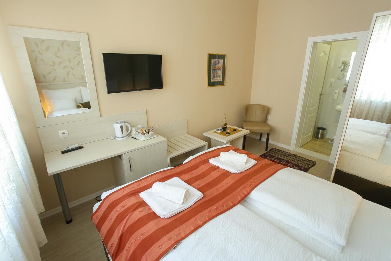 Villa Prestige โมสตาร์ ภายนอก รูปภาพ