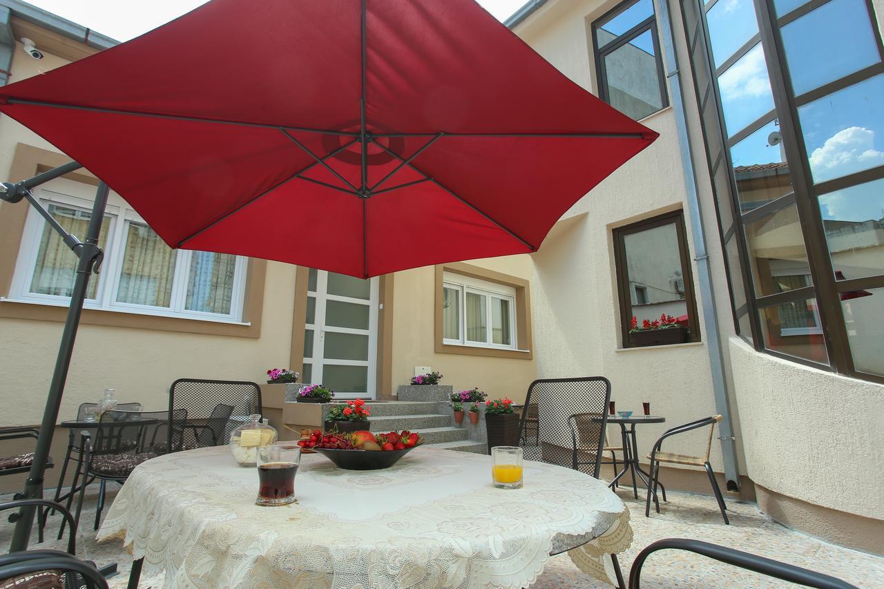Villa Prestige โมสตาร์ ภายนอก รูปภาพ