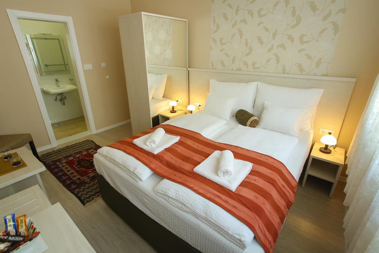 Villa Prestige โมสตาร์ ภายนอก รูปภาพ