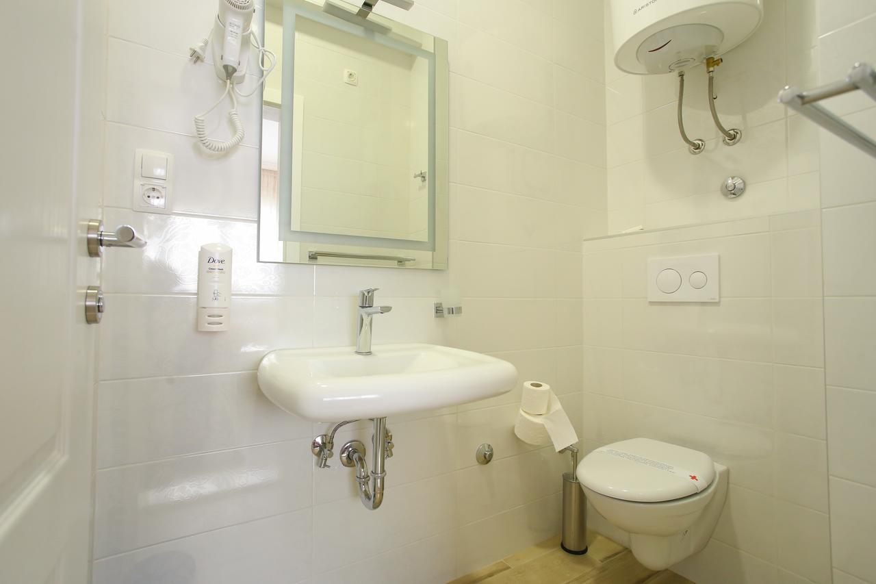 Villa Prestige โมสตาร์ ภายนอก รูปภาพ